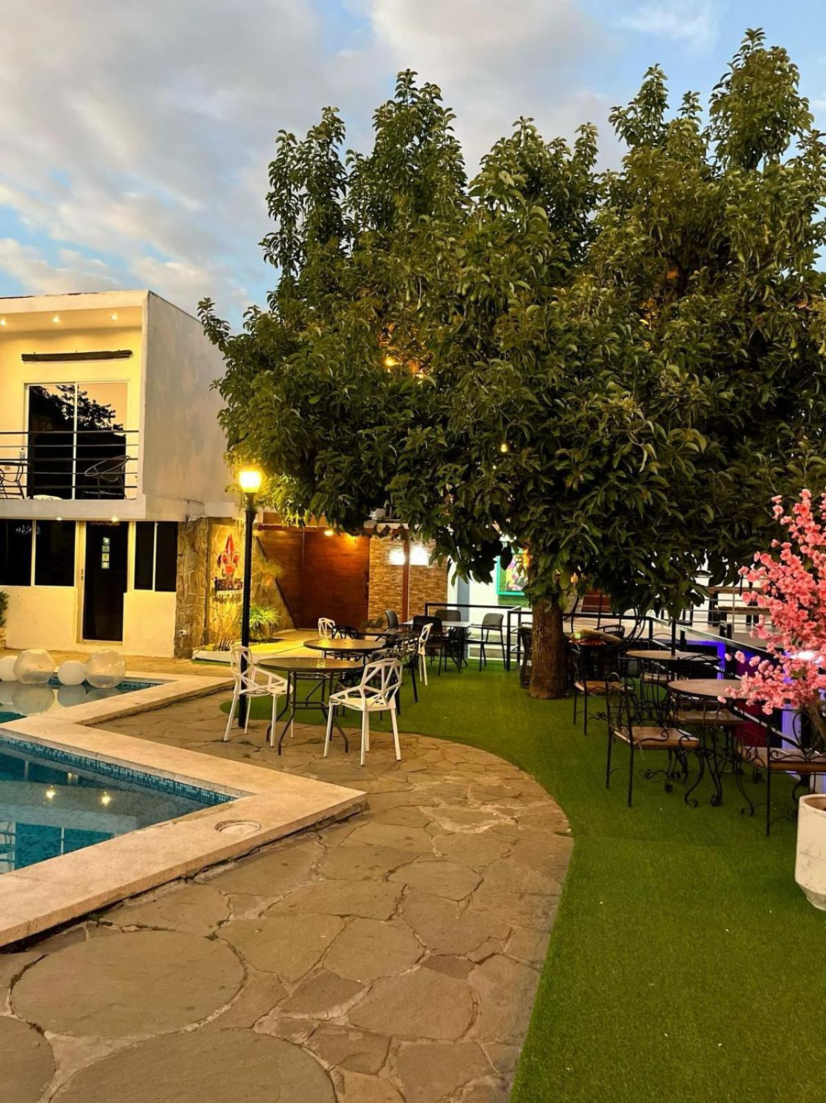 Villa Napoli Santa Ana Ngoại thất bức ảnh